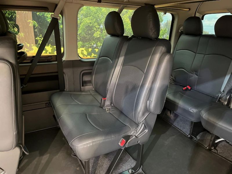 2023 Toyota Hiace Wagon 3BA-TRH219W (UW-6a2a27a4e68c2)[26]