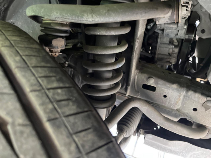 2017 Toyota Land Cruiser Prado CBA-TRJ150W (UW-6a2a27a717483)[8]