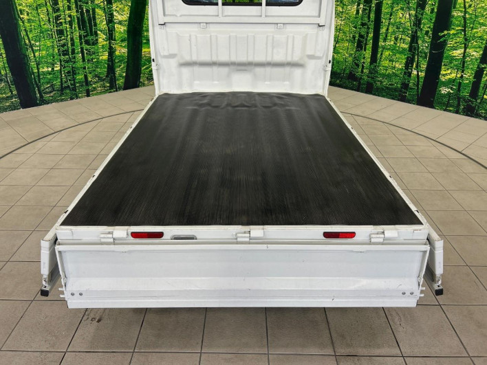 2022 Suzuki Carry Truck 3BD-DA16T (UW-6a2b77d17ba5b)[17]