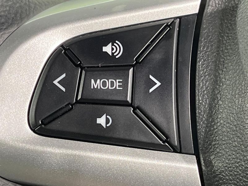 2021 Toyota Pixis Mega 3BA-LA700A (UW-6a2b7895efc9e)[17]