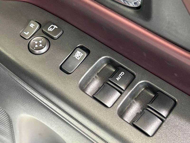 2025 Suzuki Spacia Custom 4AA-MK54S (UW-6a2b78d49e48b)[25]