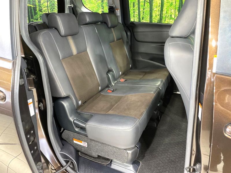 2018 Toyota Sienta DBA-NSP170G (UW-6a2b792a8a6ec)[28]
