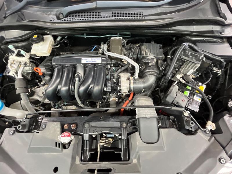2018 Honda Vezel DAA-RU3 (UW-6a2b793ebb0f5)[4]