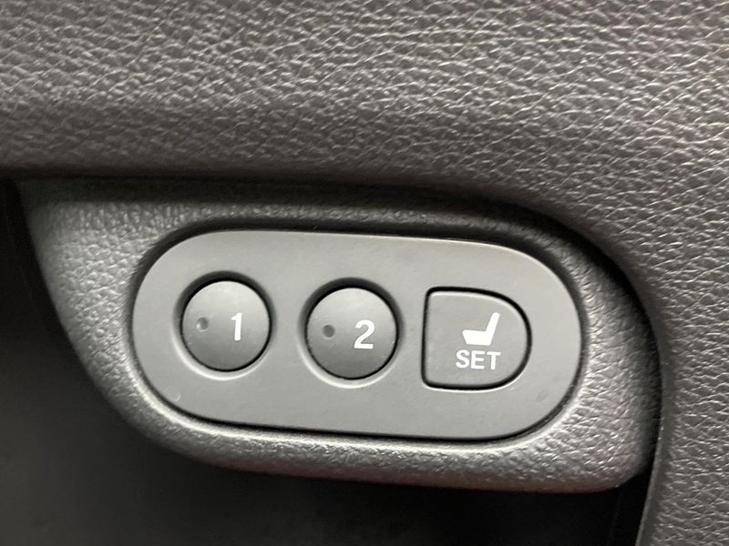 2018 Honda Vezel DAA-RU3 (UW-6a2b793ebb0f5)[20]