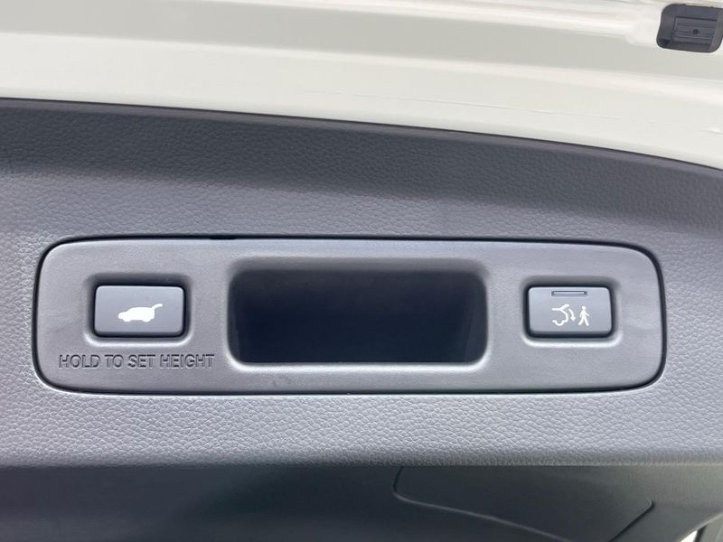 2024 Honda Vezel 6AA-RV5 (UW-6a2b7946b4621)[28]