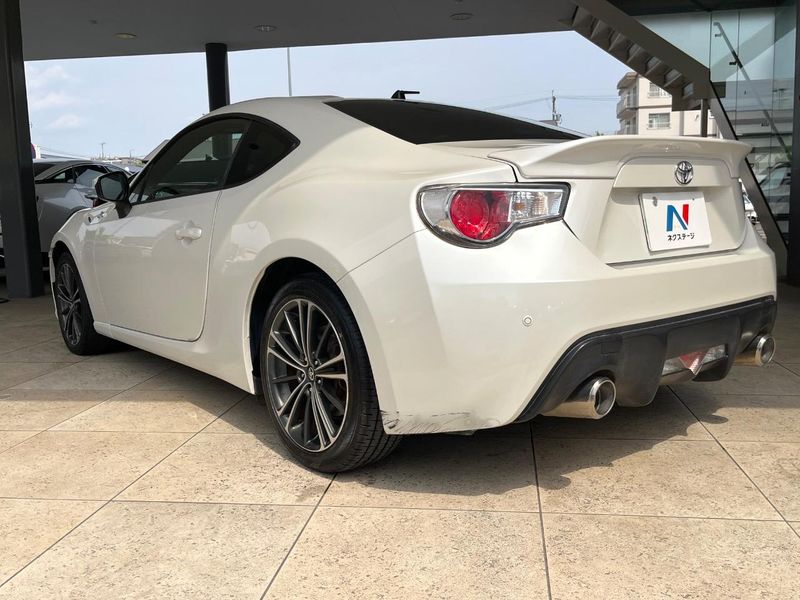 2013 Toyota 86 DBA-ZN6 (UW-6a2b799960318)[12]