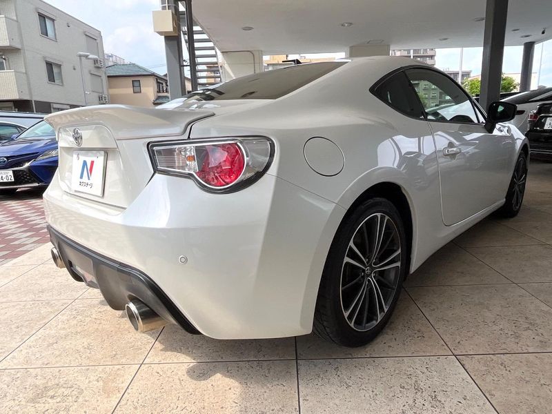2013 Toyota 86 DBA-ZN6 (UW-6a2b799960318)[10]
