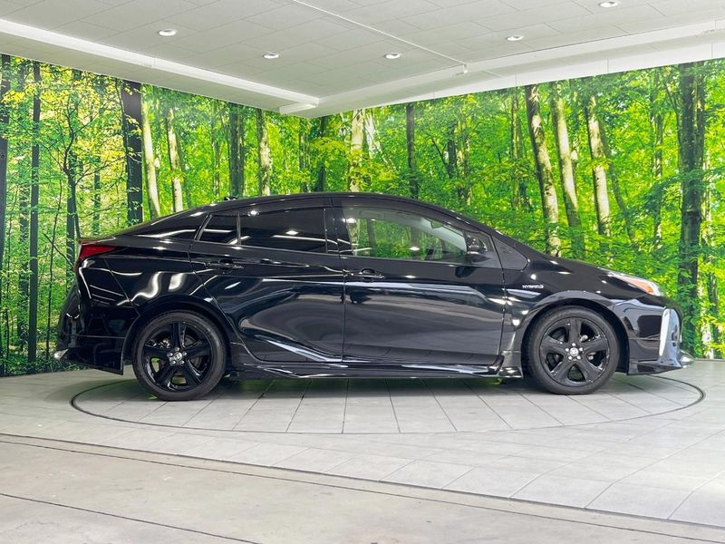 2018 Toyota Prius DAA-ZVW51 (UW-6a2b79bae5b5e)[9]