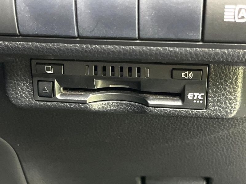 2019 Toyota Corolla Sport 6AA-ZWE211H (UW-6a2b79c47707f)[8]