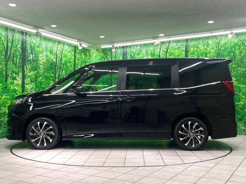 2023 Toyota Noah 6AA-ZWR90W (UW-6a2b79cf02c25)[6]