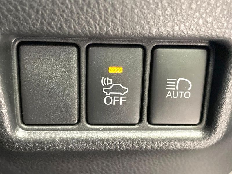 2018 Toyota C-HR DAA-ZYX10 (UW-6a2b79d783d4f)[29]