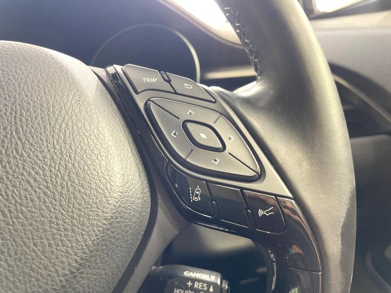 2018 Toyota C-HR DAA-ZYX10 (UW-6a2b79d783d4f)[24]