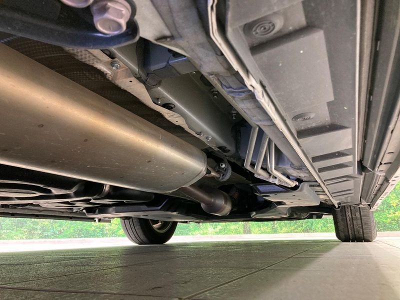 2023 Toyota Alphard Hybrid 6AA-AAHH40W (UW-6a2cc9313a3df)[24]