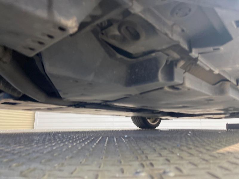 2018 Toyota Camry DAA-AXVH70 (UW-6a2cc9633f0e4)[24]