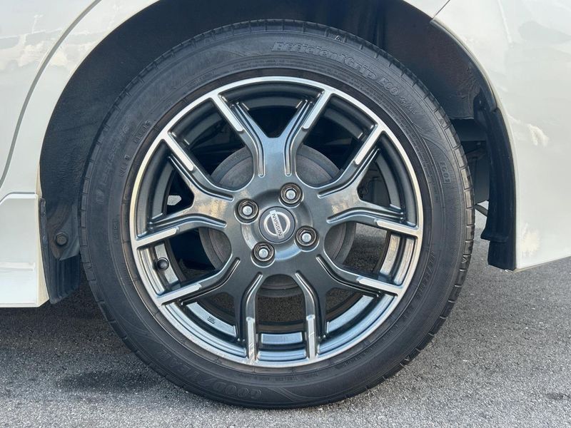 2017 Nissan Note DAA-HE12 (UW-6a2cc9e718f6c)[15]