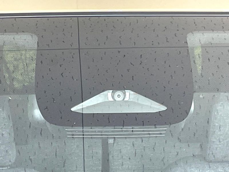 2023 Toyota Sienta 6AA-MXPL10G (UW-6a2ccacf50a48)[9]
