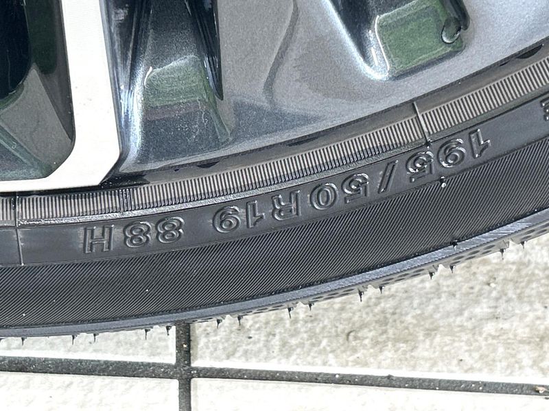 2024 Toyota Prius 6AA-MXWH60 (UW-6a2ccadcf1274)[19]