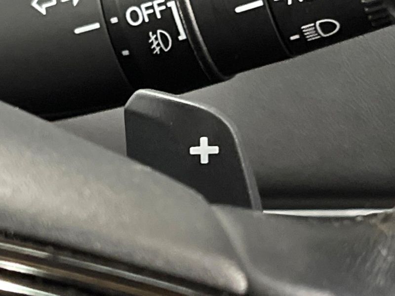 2021 Honda Vezel 6AA-RV5 (UW-6a2ccb0fe22b8)[20]