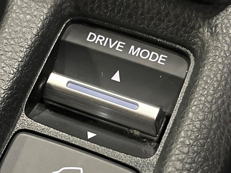 2021 Honda Vezel 6AA-RV5 (UW-6a2ccb0fe22b8)[11]