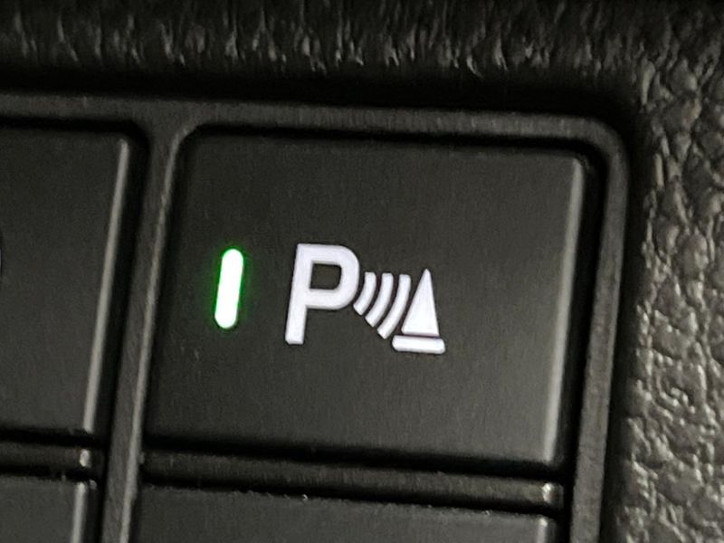 2021 Honda Vezel 6AA-RV5 (UW-6a2ccb0fe22b8)[27]