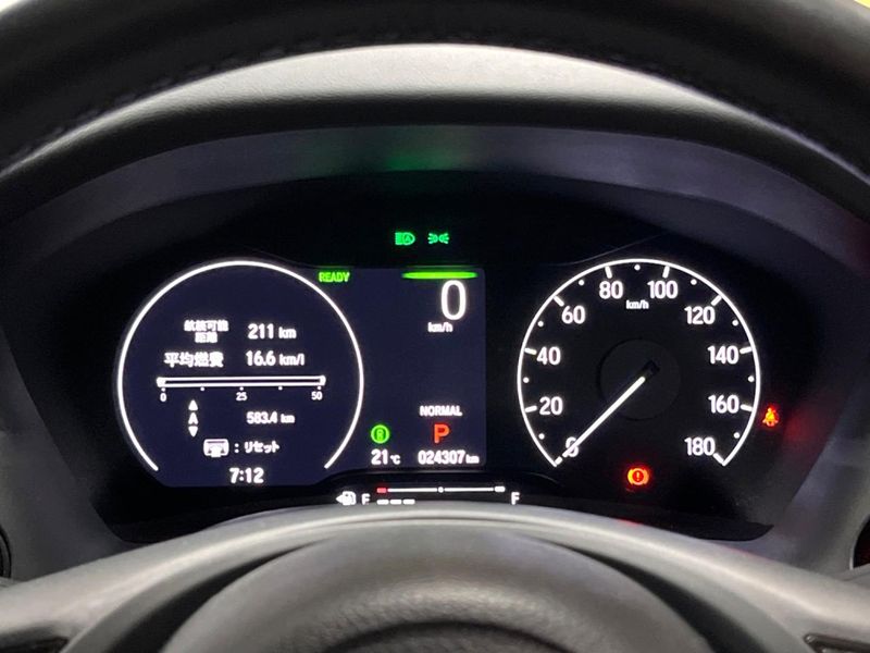 2021 Honda Vezel 6AA-RV5 (UW-6a2ccb0fe22b8)[14]