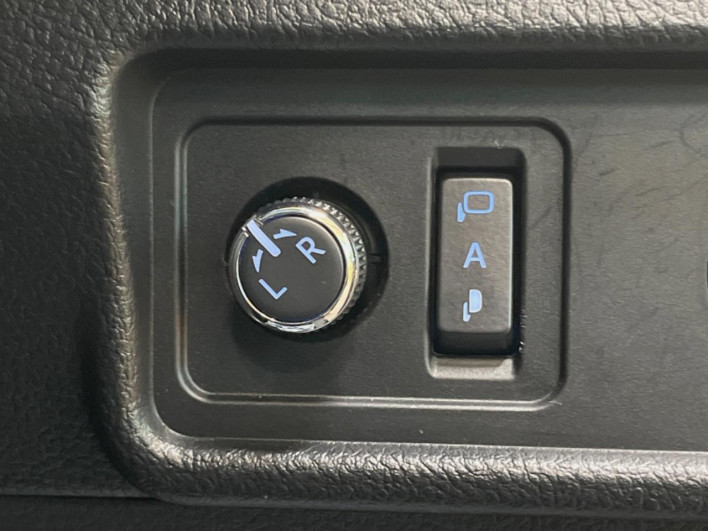 2021 Toyota Land Cruiser Prado 3BA-TRJ150W (UW-6a2ccb2f153a4)[24]