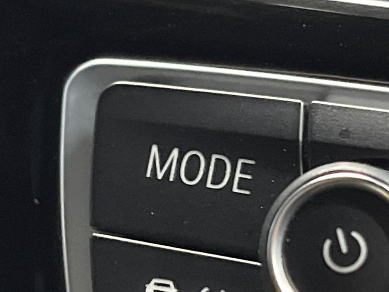 2015 BMW 2 Series LDA-2C20 (UW-6a2ccb4614486)[24]
