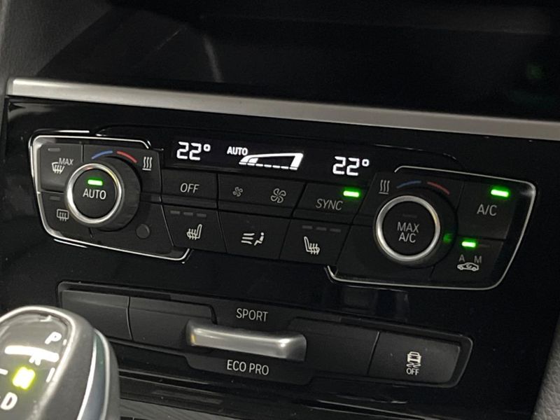2015 BMW 2 Series LDA-2C20 (UW-6a2ccb4614486)[27]