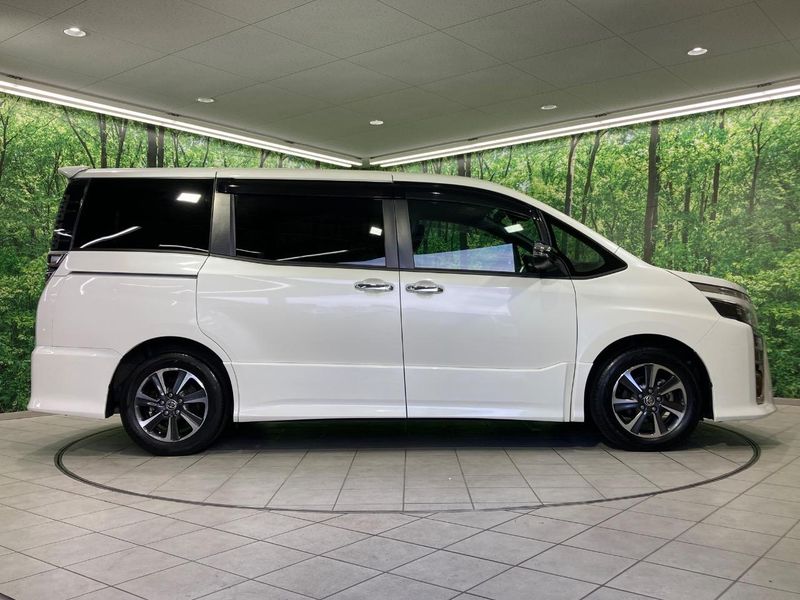 2021 Toyota Voxy 3BA-ZRR80W (UW-6a2ccb6735dea)[11]