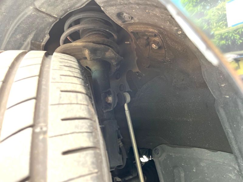 2017 Toyota Harrier DBA-ZSU60W (UW-6a2ccb69c52ea)[16]