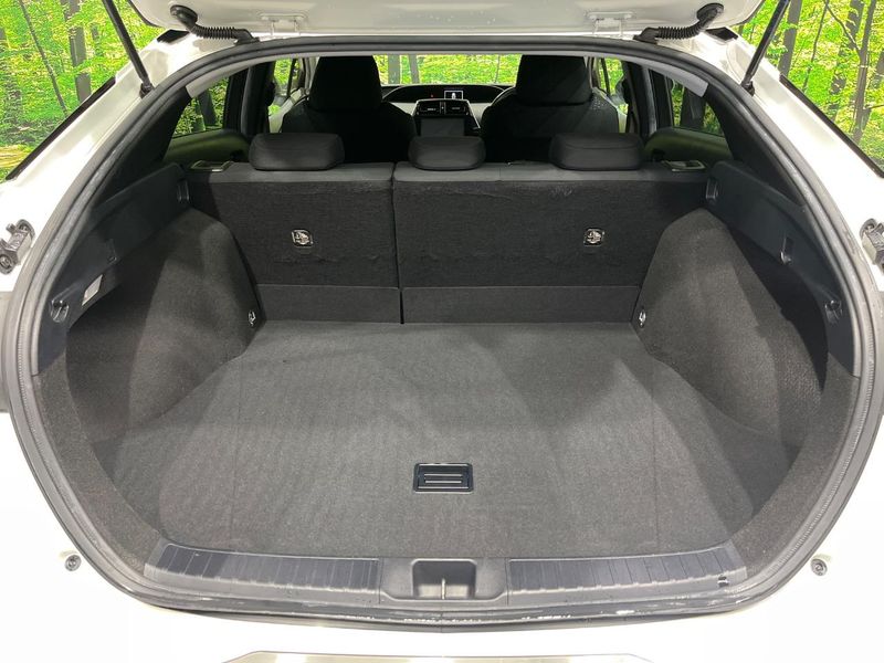 2019 Toyota Prius DAA-ZVW51 (UW-6a2ccb784b21c)[7]