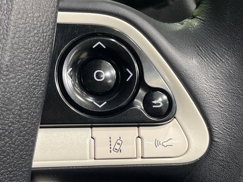 2019 Toyota Prius DAA-ZVW51 (UW-6a2ccb784b21c)[20]