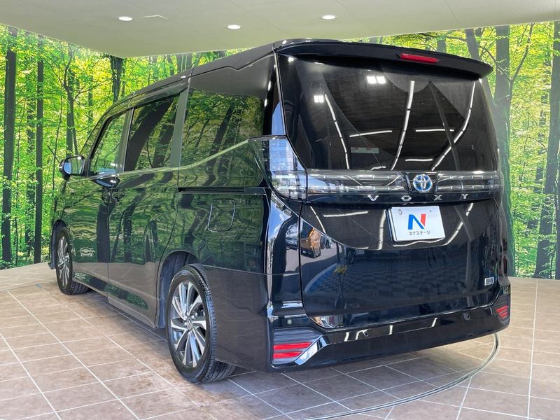 2024 Toyota Voxy 6AA-ZWR90W (UW-6a2ccb8d4dbf0)[19]