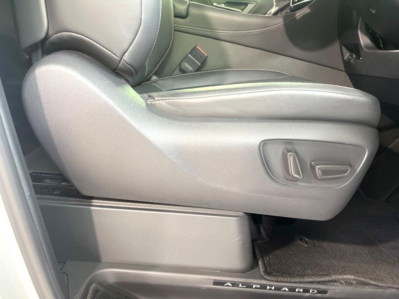 2024 Toyota Alphard 3BA-AGH40W (UW-6a2e1a60cc178)[27]