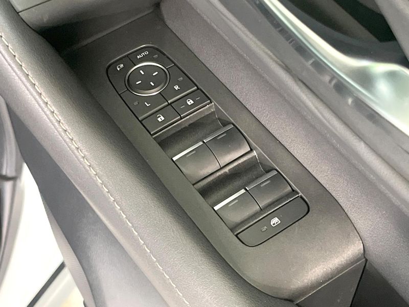 2024 Toyota Alphard 3BA-AGH40W (UW-6a2e1a60cc178)[26]