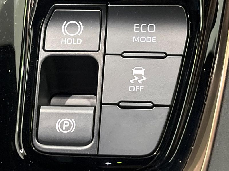 2024 Toyota Alphard 3BA-AGH40W (UW-6a2e1a61f25cc)[13]