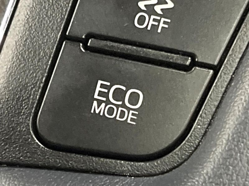 2018 Toyota Vellfire Hybrid DAA-AYH30W (UW-6a2e1a787b3c1)[14]