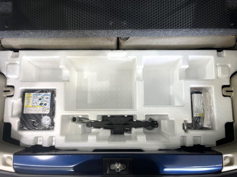 2021 Suzuki ALTO Lapin 5BA-HE33S (UW-6a2e1aecc90d9)[15]