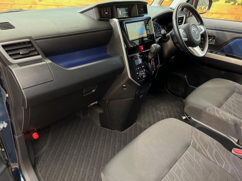2017 Toyota Roomy DBA-M910A (UW-6a2e1b78806a3)[14]