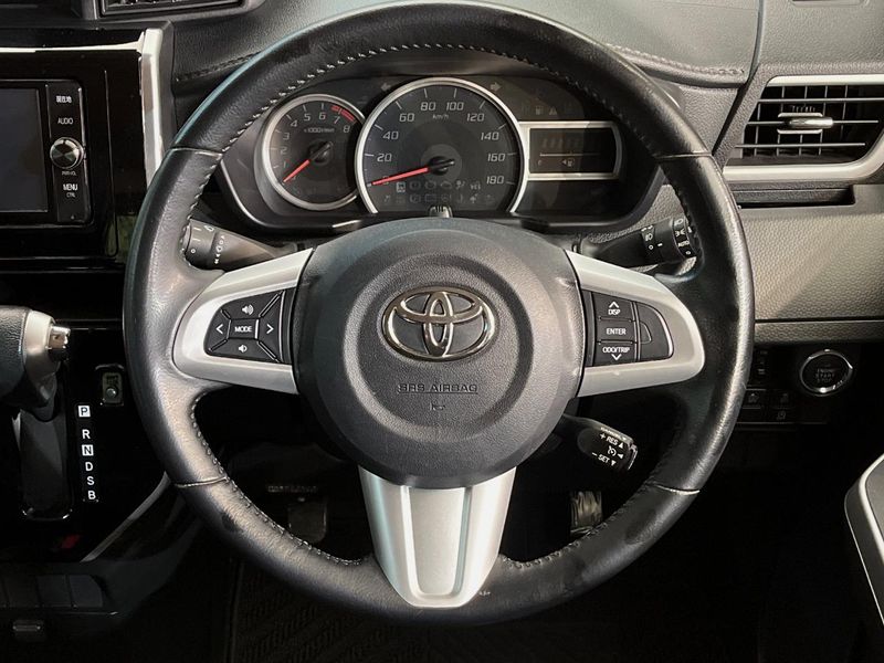 2017 Toyota Roomy DBA-M910A (UW-6a2e1b78806a3)[29]