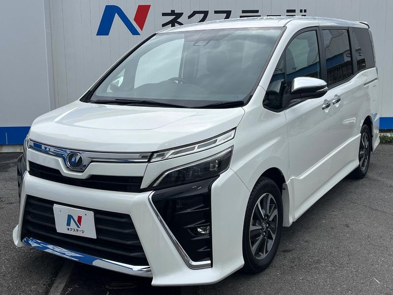 2018 Toyota Voxy DBA-ZRR80W (UW-6a2e1c50a6a72)[15]