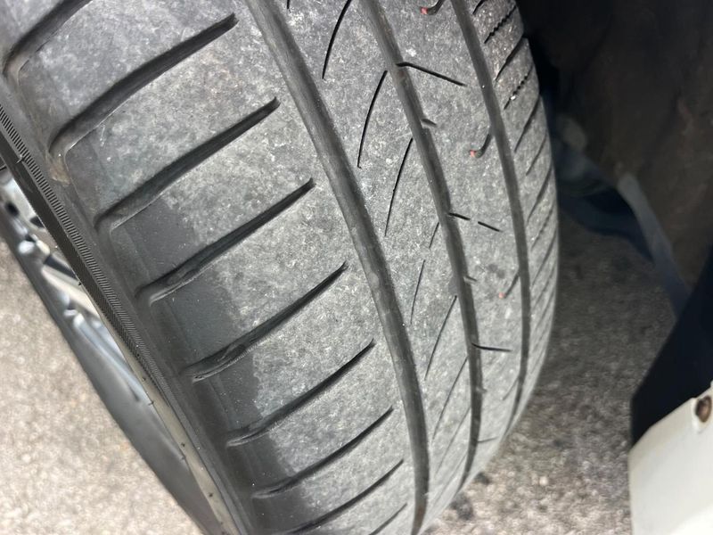 2018 Toyota Voxy DBA-ZRR80W (UW-6a2e1c50a6a72)[7]