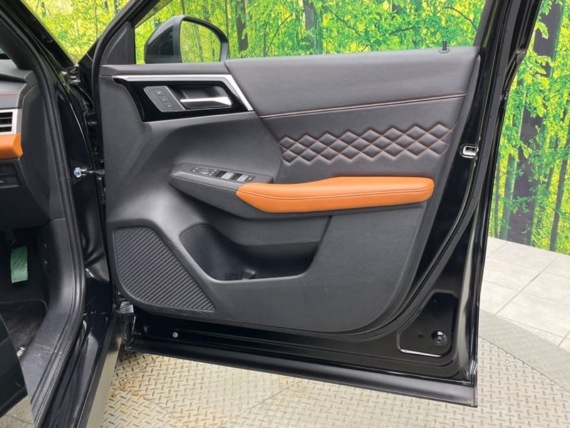2022 Mitsubishi OUTLANDER PHEV 5LA-GN0W (UW-6a2f6c28d4654)[26]