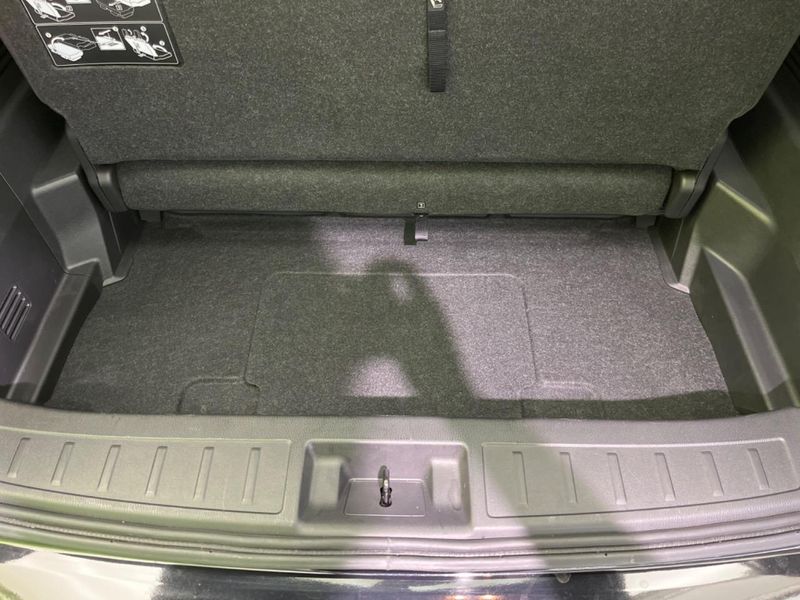 2022 Mitsubishi OUTLANDER PHEV 5LA-GN0W (UW-6a2f6c28d4654)[14]