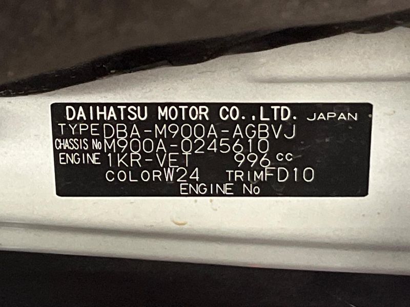 2018 Toyota Roomy DBA-M900A (UW-6a2f6cb443a5a)[1]
