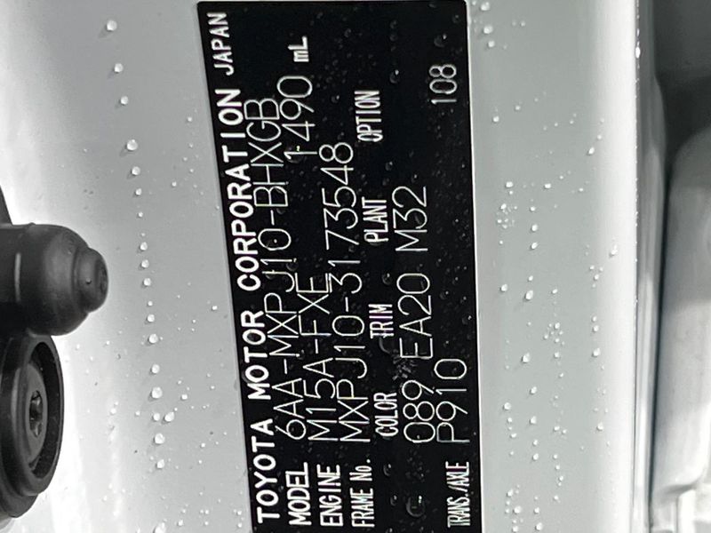 2025 Toyota Yaris Cross 6AA-MXPJ10 (UW-6a2f6d0057c42)[1]