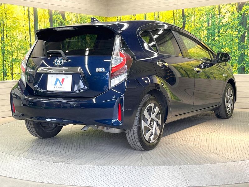 2019 Toyota Aqua DAA-NHP10 (UW-6a2f6d1fc1b5e)[9]