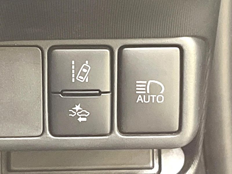 2019 Toyota Aqua DAA-NHP10 (UW-6a2f6d1fc1b5e)[25]