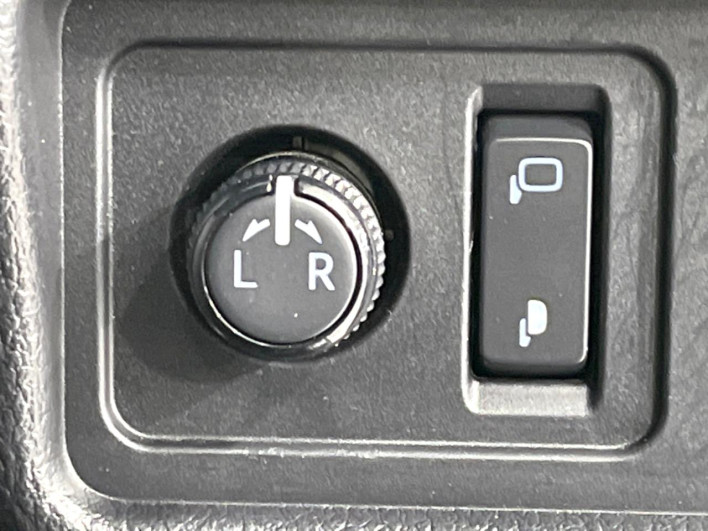 2020 Toyota Land Cruiser Prado 3BA-TRJ150W (UW-6a2f6d503870e)[28]
