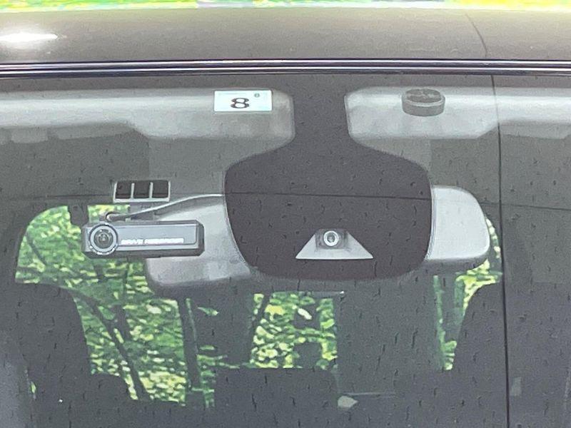 2017 Nissan Serena DAA-GFC27 (UW-6a30bddb1aeb2)[5]